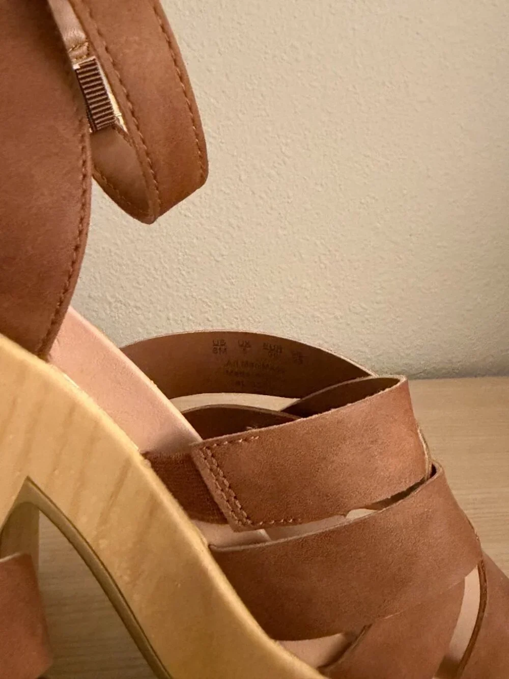 Dr. Scholls honey platform